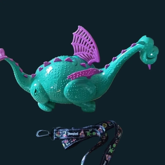 Disney 50th main street electrical parade dragon elliot popcorn bucket - Picture 8 of 15